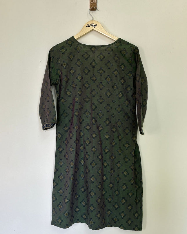 Avaasa Women's Green Kurti - L Size
