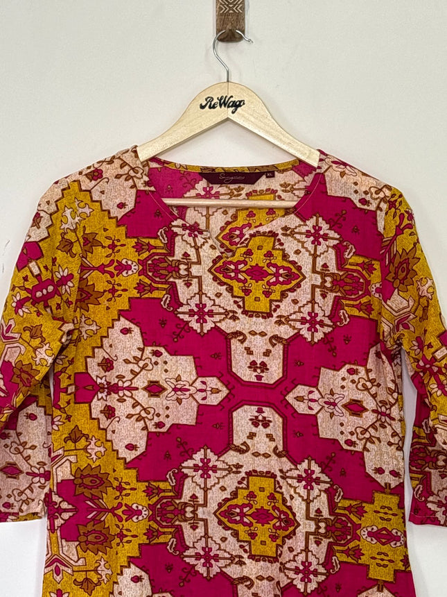 SANGNIAS Women's Half Sleeve Magenta & Yellow Mix Kurti - M Size