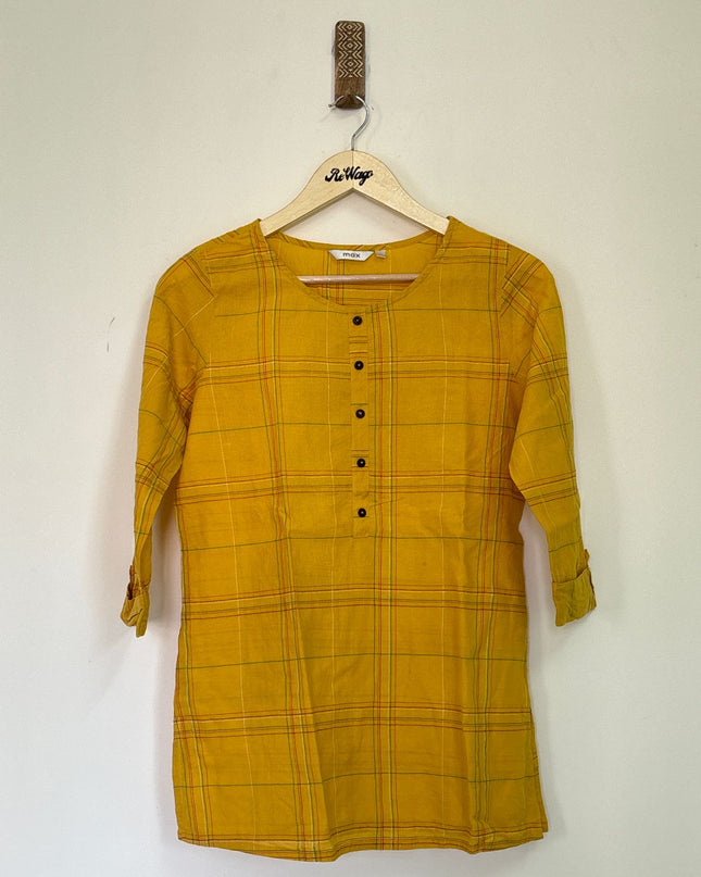 Women's 3/4th Sleeve Short Round Neck Yellow  Kurti - M Size