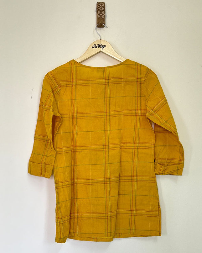 Women's 3/4th Sleeve Short Round Neck Yellow  Kurti - M Size
