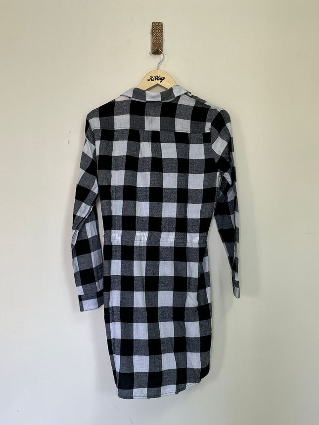 Women's B&W Full Sleeve Checked Long Shirt  - L Size