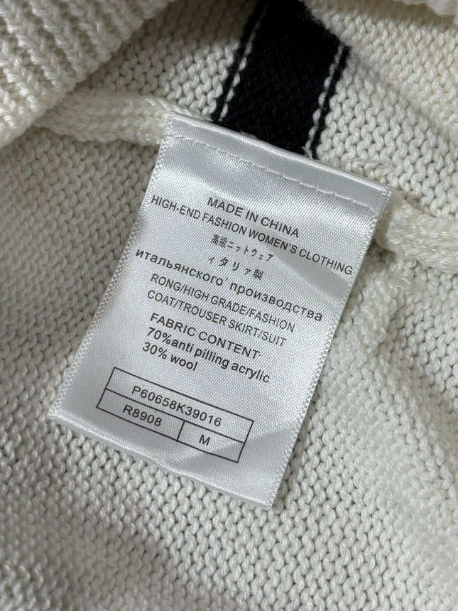 Pre owned Valentino White And Black VLogo Sweater For Women's!