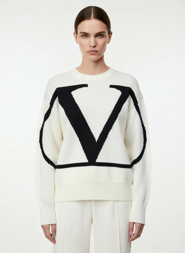 Pre owned Valentino White And Black VLogo Sweater For Women's!