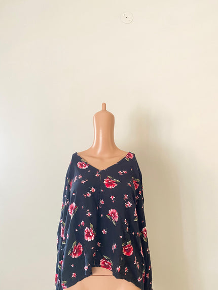 DIVIDED Women's Causal Black Top - L Size