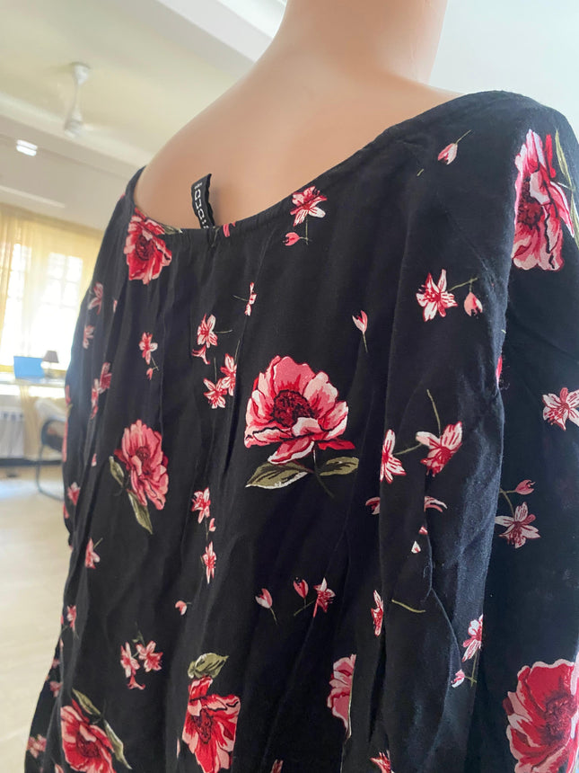 DIVIDED Women's Causal Black Top - L Size