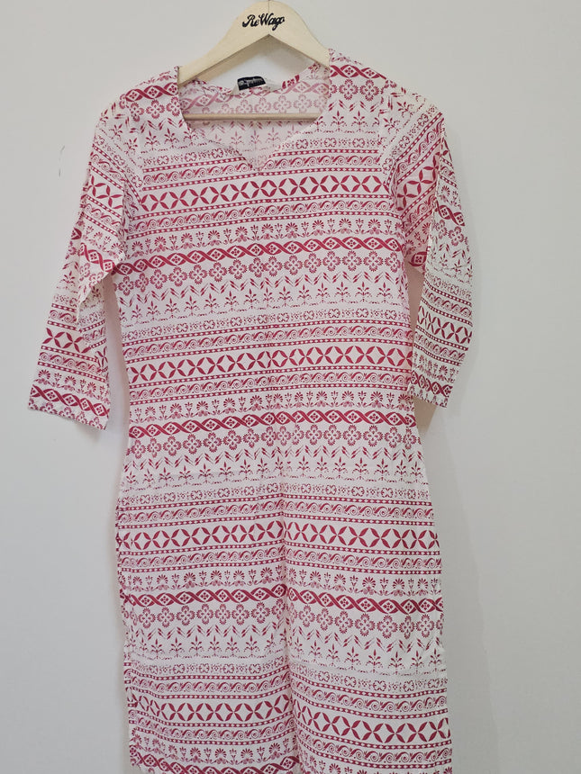 JANGRIA Women's 3/4th Sleeve Diamond Neck  White Kurti - M Size