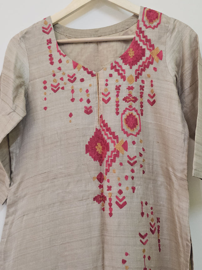 Women's Diamond Neck Cotton Embroidery Cream Kurti - M Size