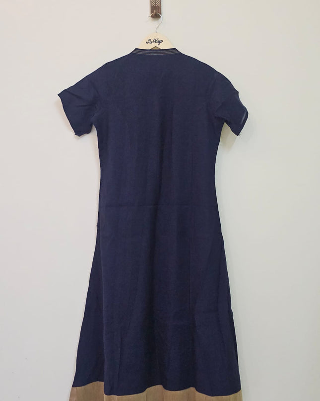 AVAASA Women's Round Neck Blue Cotton Kurti - M Size