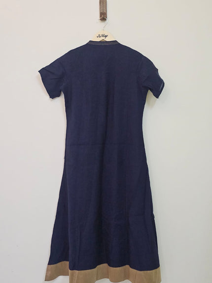 AVAASA Women's Round Neck Blue Cotton Kurti - M Size