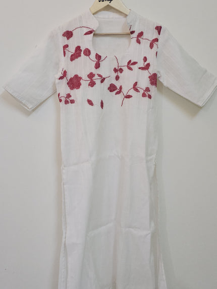 Women's Round Neck Half Sleeve White Kurti - S Size