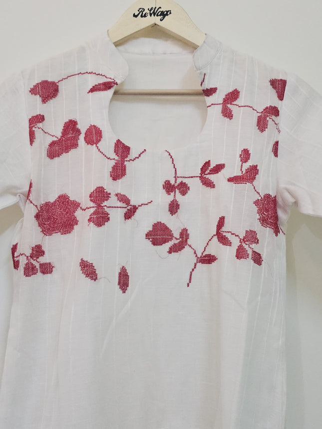 Women's Round Neck Half Sleeve White Kurti - S Size