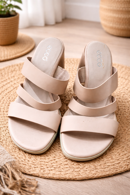 Women's Beige ECCO Shape  Wedge Sandals - 39 Size