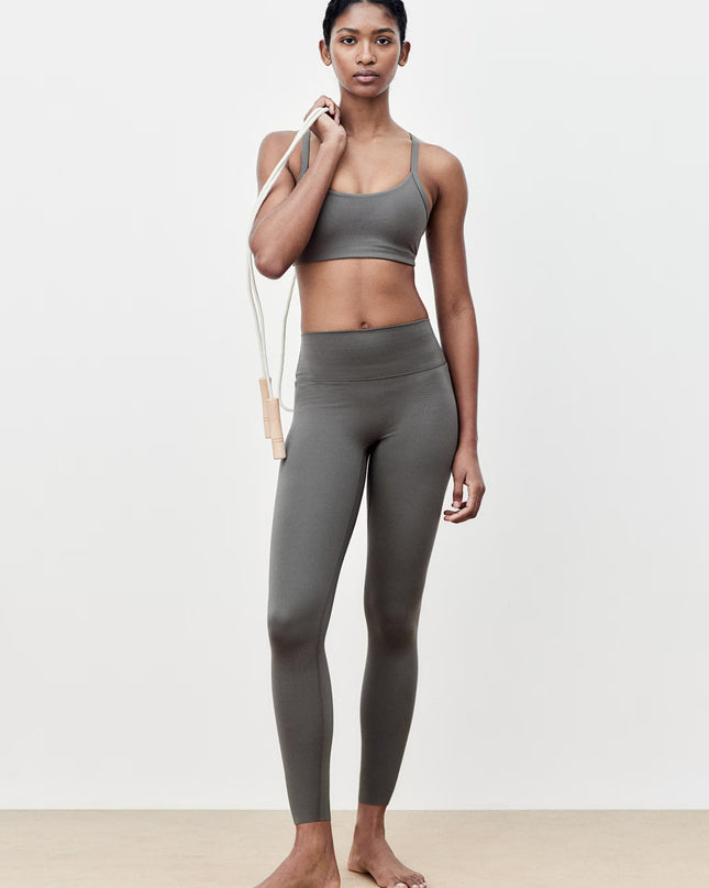 H&M Women’s Grey Leggings/Gym wear - XL size