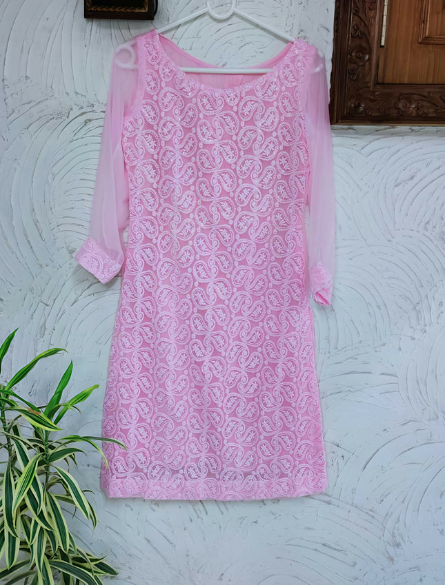 Embroidered Baby Pink KurtaÂ