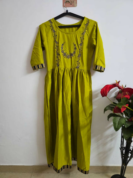 Parrot Green Gown of M size