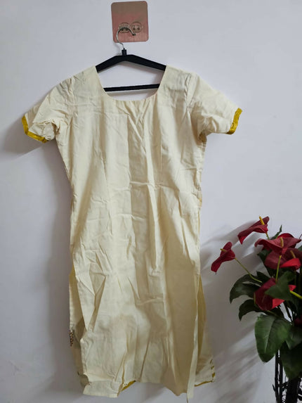 Traditional Wear Off White Kurtha with Pants of M size